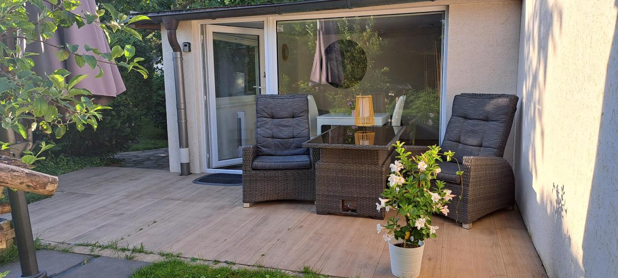 All-In-One Apartment Mit Eigener Sonnenterrasse Im Garten Ντίσελντορφ Εξωτερικό φωτογραφία